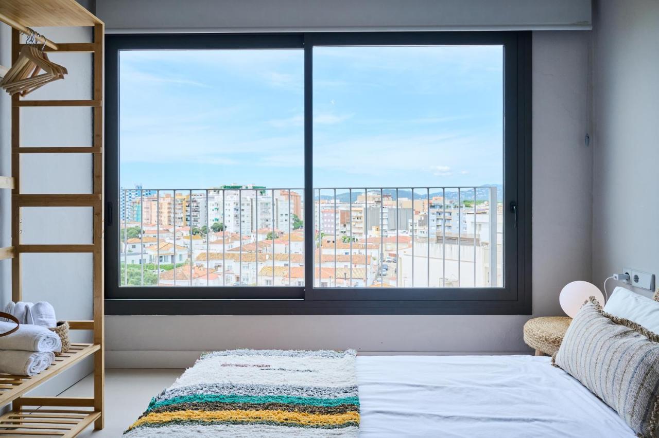 El Rancho At The Beach Blanes Ngoại thất bức ảnh